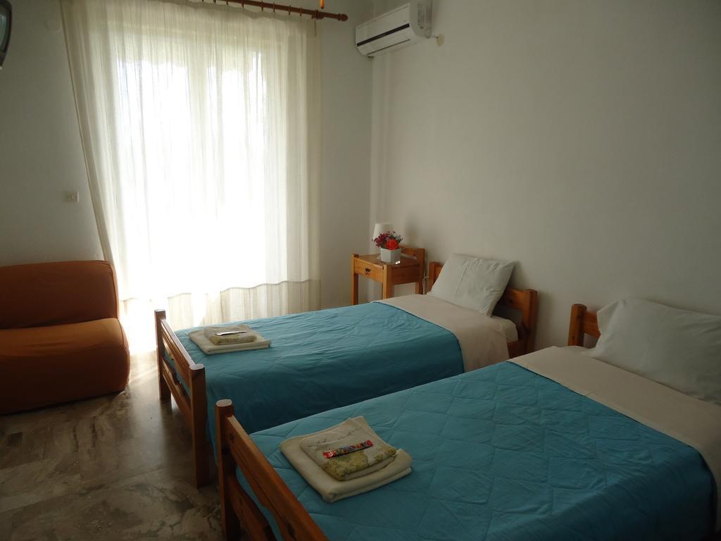 Christina Apartments Drepano  Bilik gambar