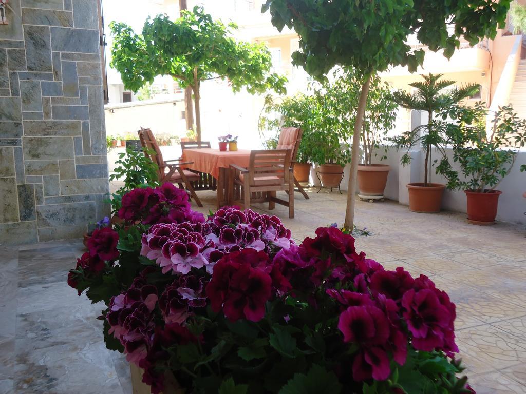 Christina Apartments Drepano  Luaran gambar