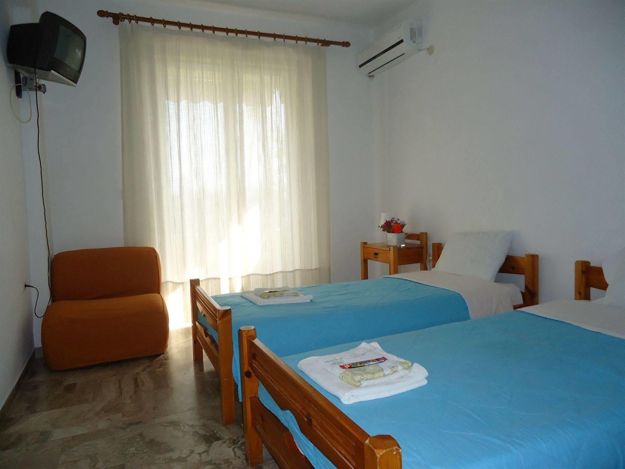 Christina Apartments Drepano  Luaran gambar
