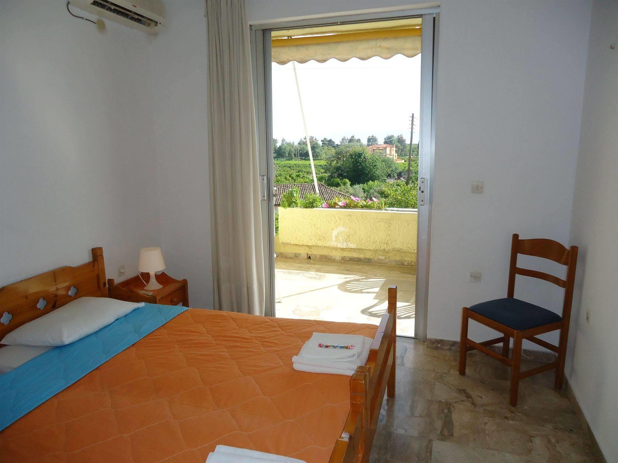 Christina Apartments Drepano  Luaran gambar